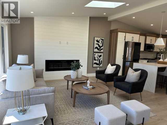 1 Cherovan Drive Sw, Calgary, Alberta  T2V 2P3 - Photo 3 - A2262062