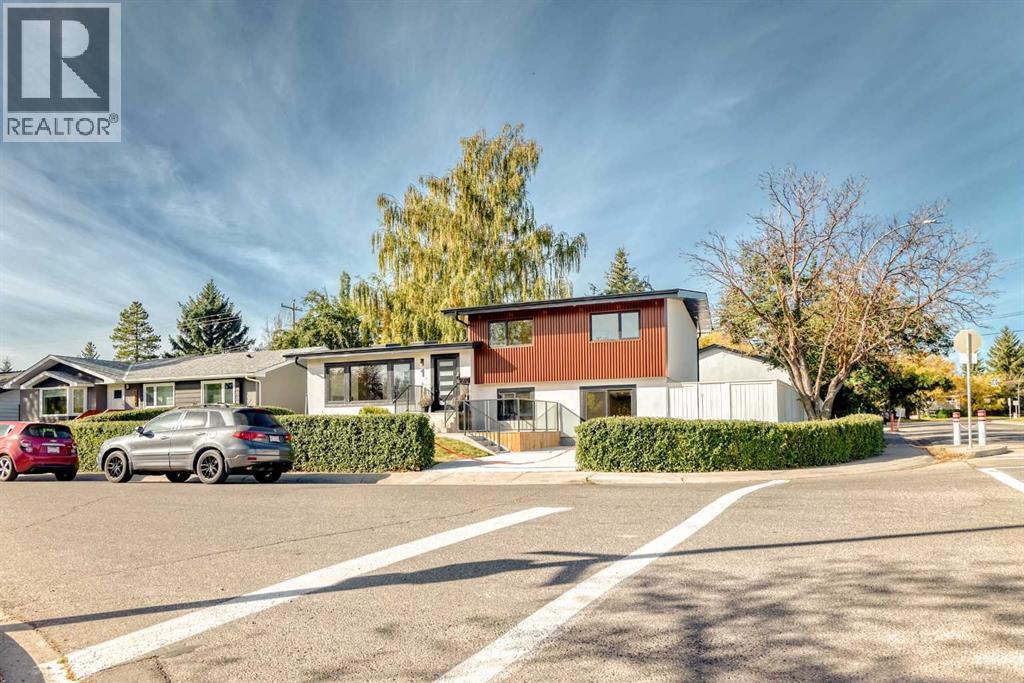 1 Cherovan Drive Sw, Calgary, Alberta  T2V 2P3 - Photo 36 - A2262062