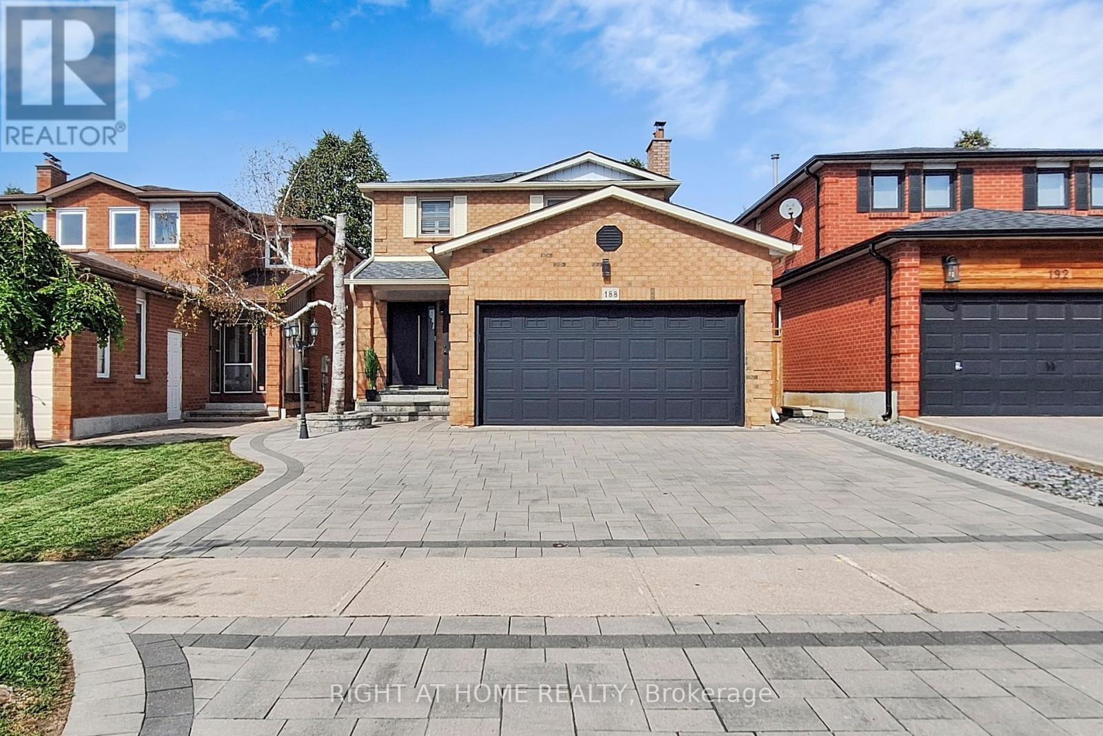 188 Oliver Lane, Vaughan (Maple), Ontario  L6A 1A9 - Photo 1 - N12445525