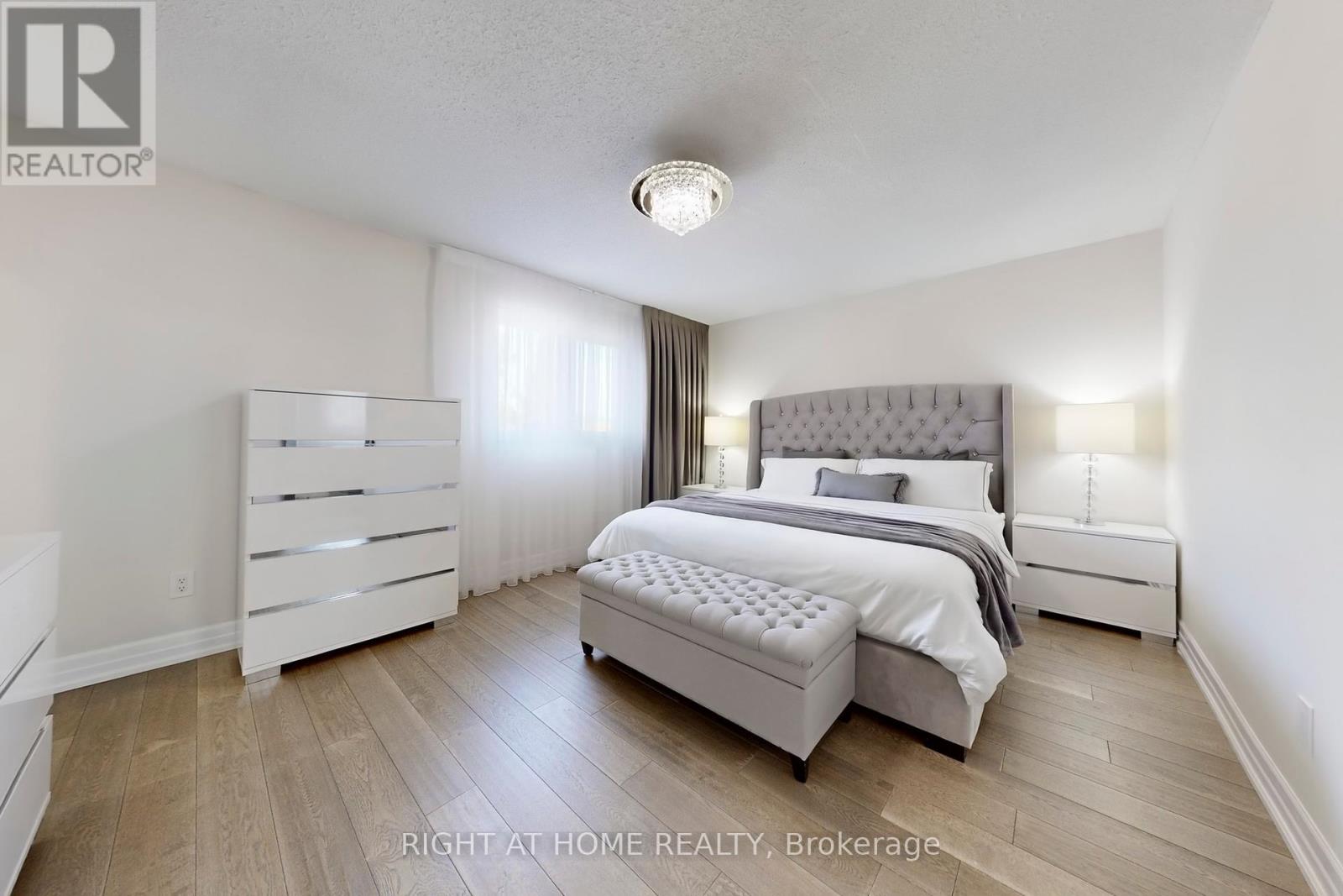 188 Oliver Lane, Vaughan (Maple), Ontario  L6A 1A9 - Photo 20 - N12445525