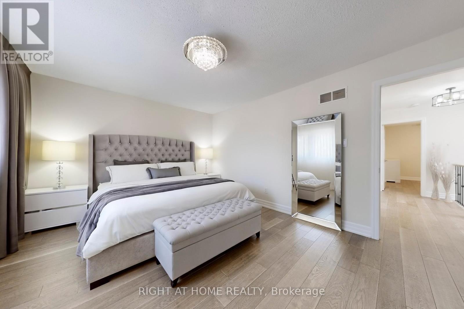 188 Oliver Lane, Vaughan (Maple), Ontario  L6A 1A9 - Photo 22 - N12445525