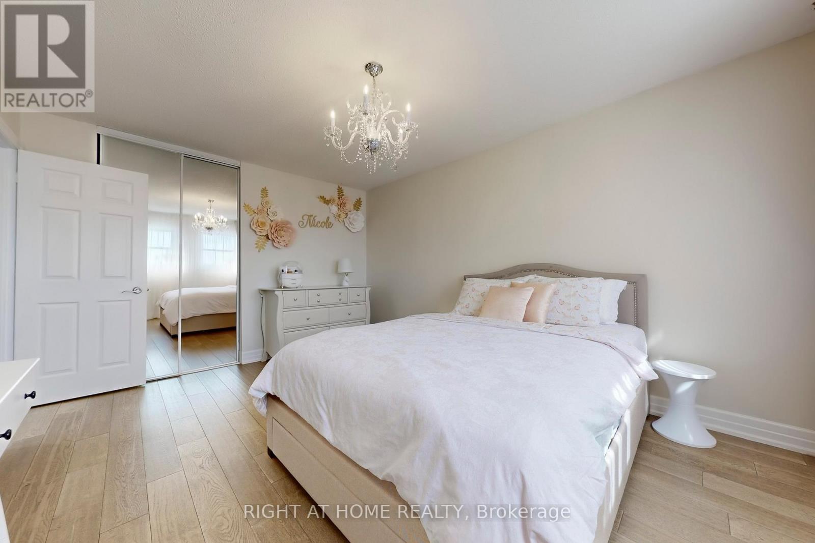 188 Oliver Lane, Vaughan (Maple), Ontario  L6A 1A9 - Photo 29 - N12445525