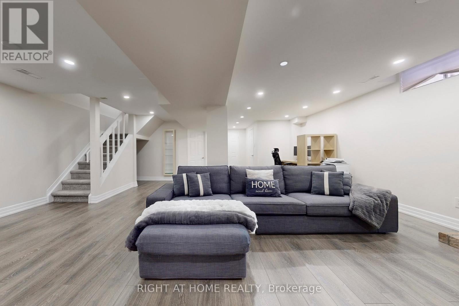 188 Oliver Lane, Vaughan (Maple), Ontario  L6A 1A9 - Photo 39 - N12445525
