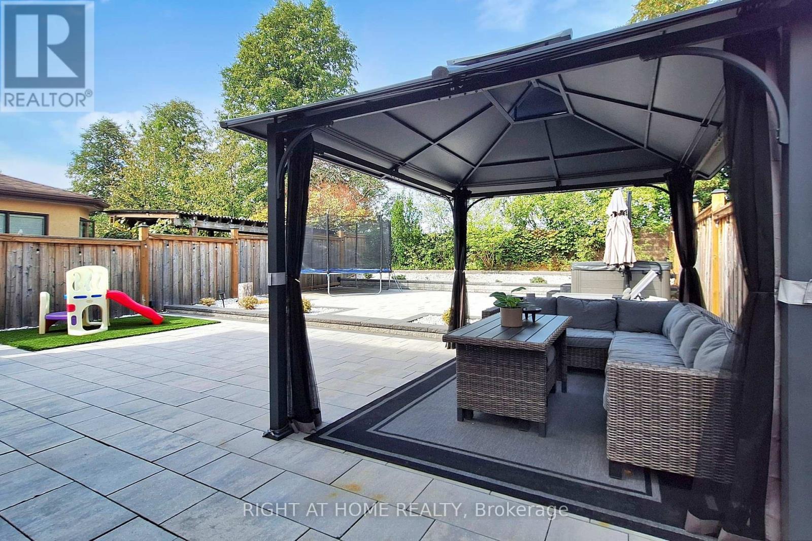 188 Oliver Lane, Vaughan (Maple), Ontario  L6A 1A9 - Photo 45 - N12445525
