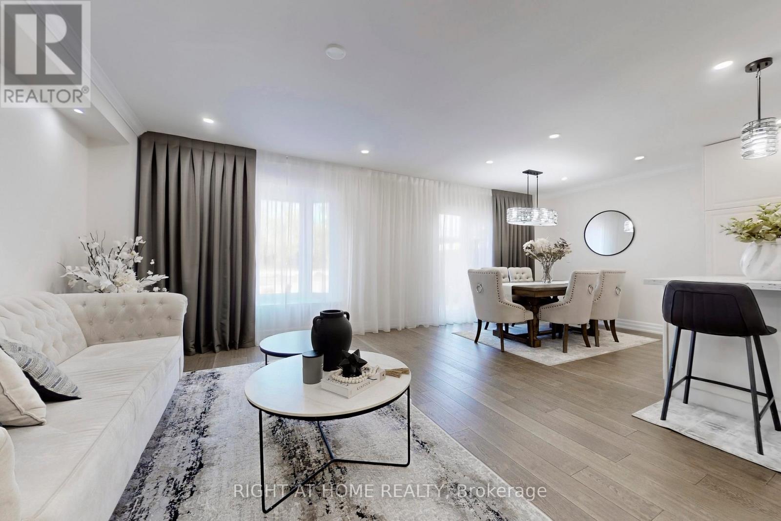 188 Oliver Lane, Vaughan (Maple), Ontario  L6A 1A9 - Photo 6 - N12445525