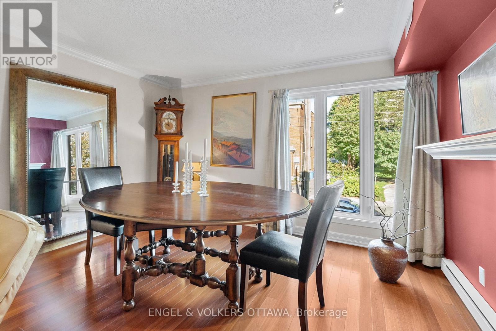4 - 74 Somerset Street W, Ottawa, Ontario  K2P 0H5 - Photo 13 - X12445536