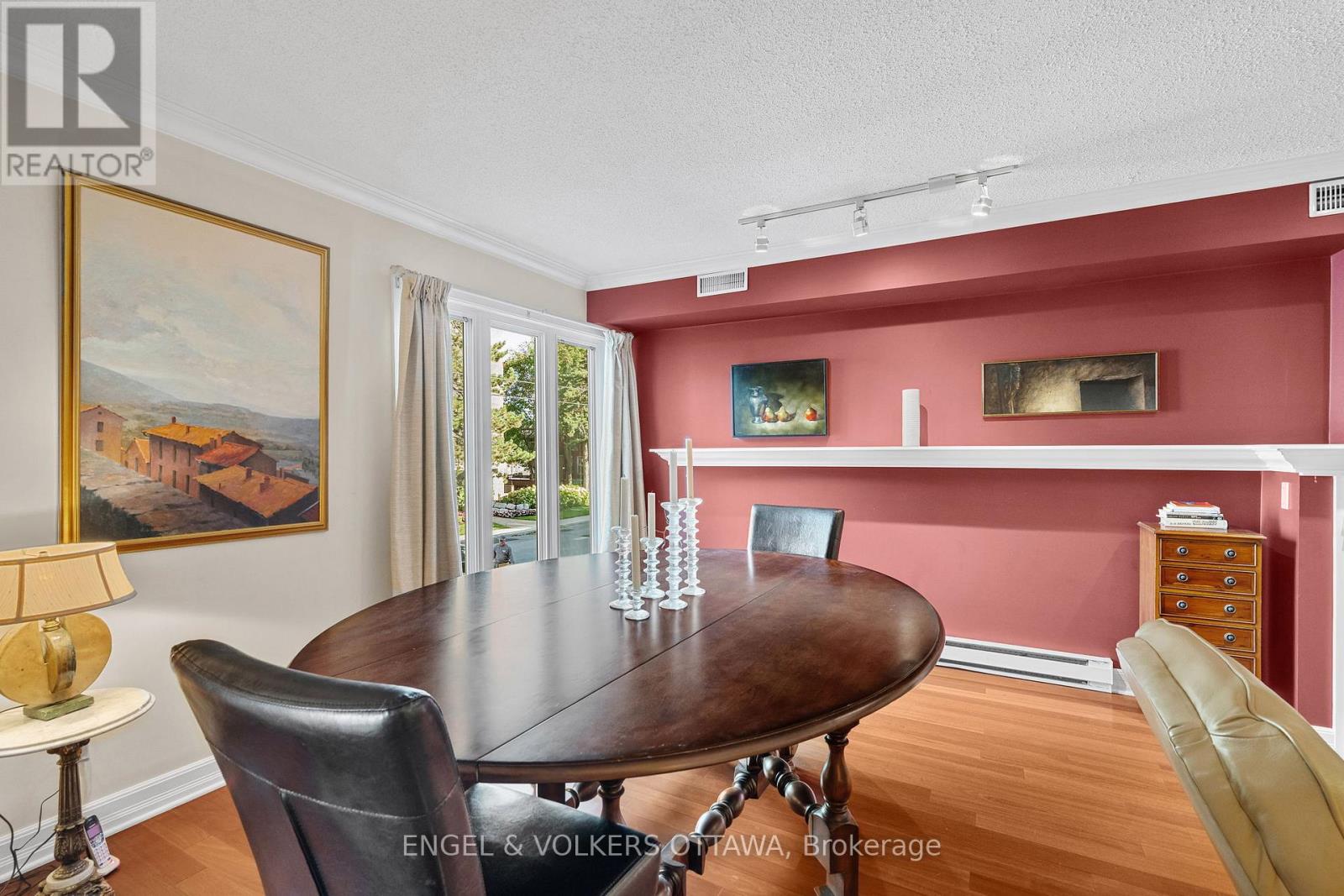 4 - 74 Somerset Street W, Ottawa, Ontario  K2P 0H5 - Photo 14 - X12445536