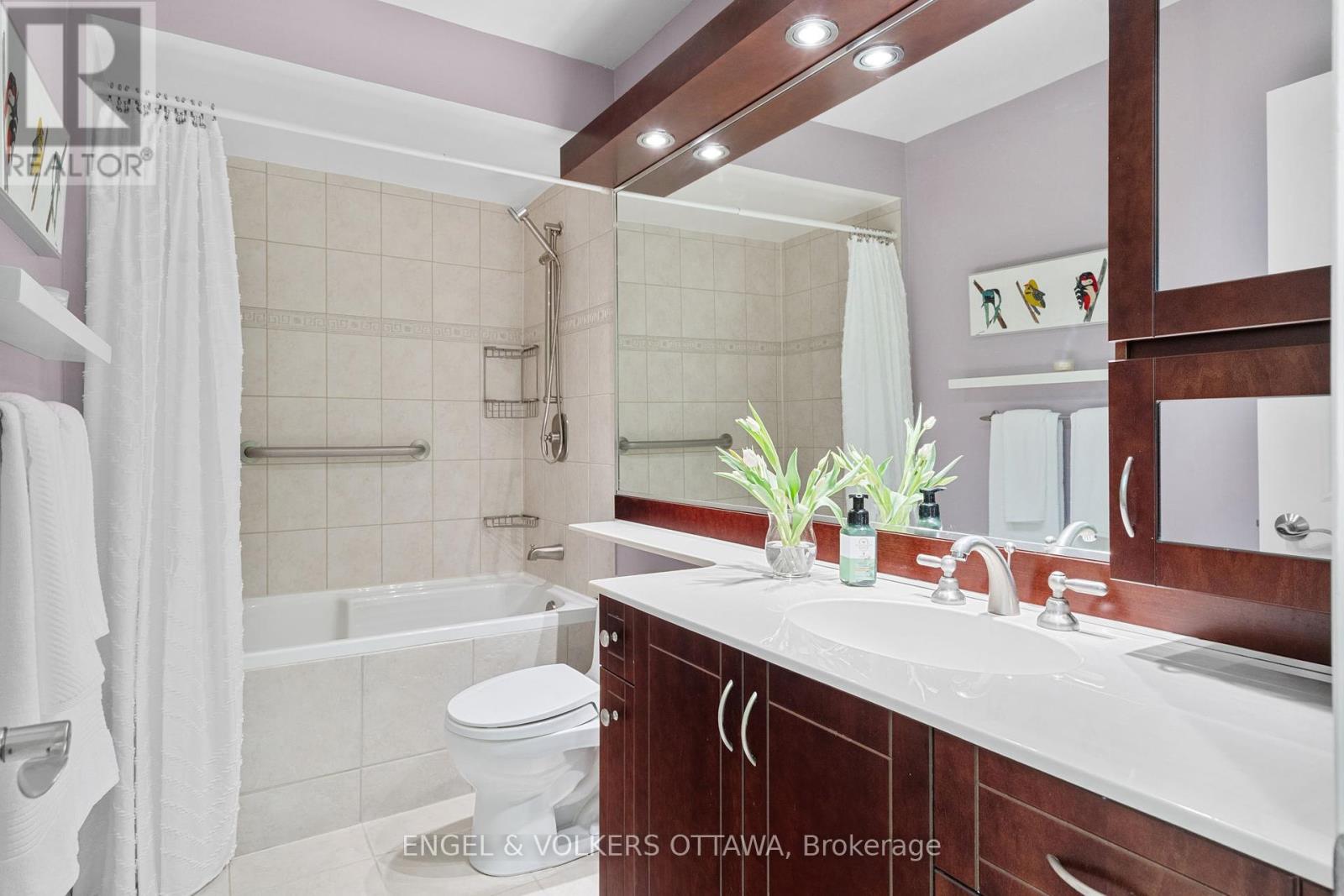 4 - 74 Somerset Street W, Ottawa, Ontario  K2P 0H5 - Photo 17 - X12445536