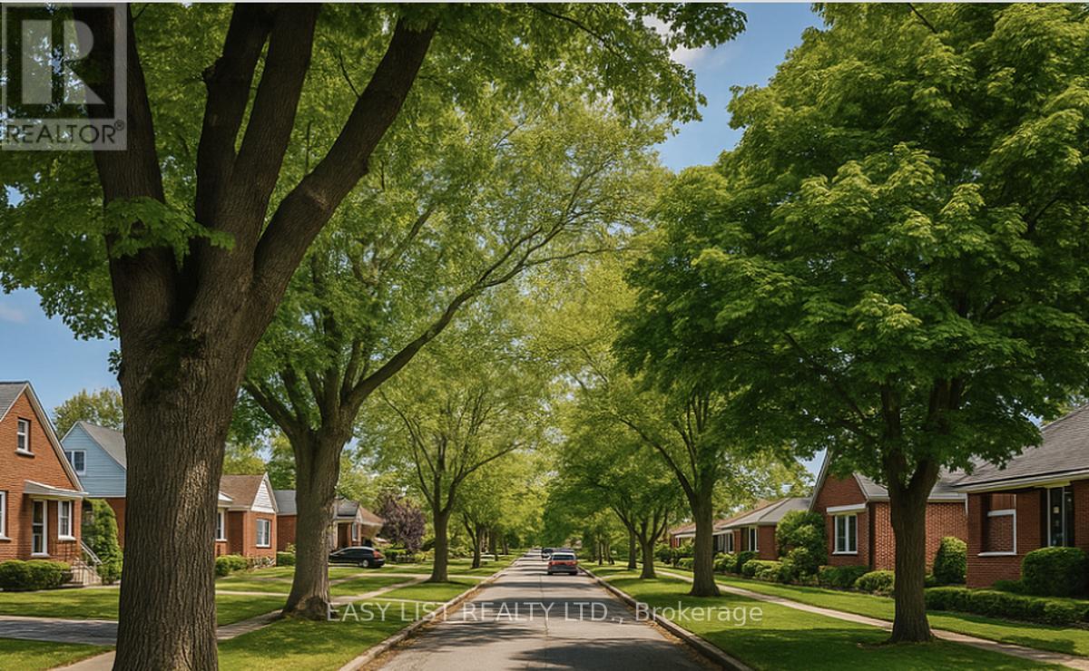 1121 Fairview Boulevard, Windsor, Ontario  N8S 3E8 - Photo 2 - X12445524