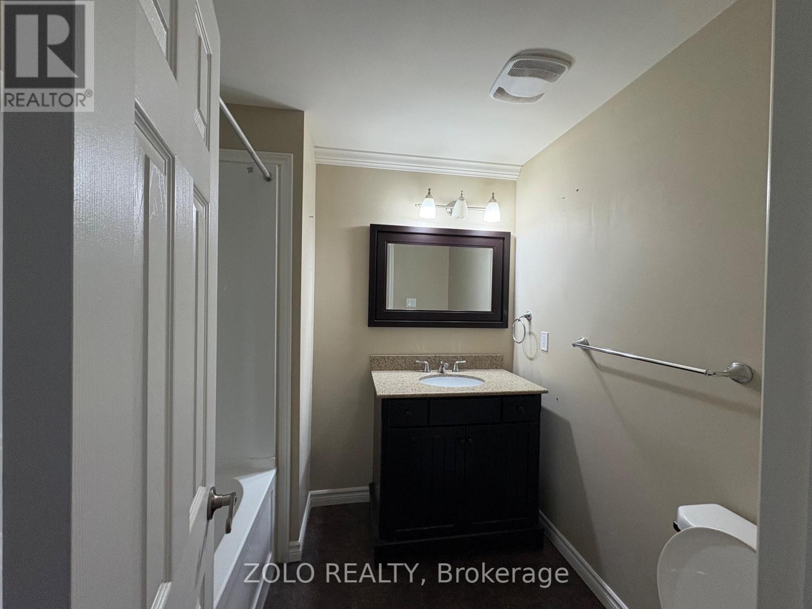 159 Erie Street, St. Thomas, Ontario  N5R 2N5 - Photo 25 - X12444796