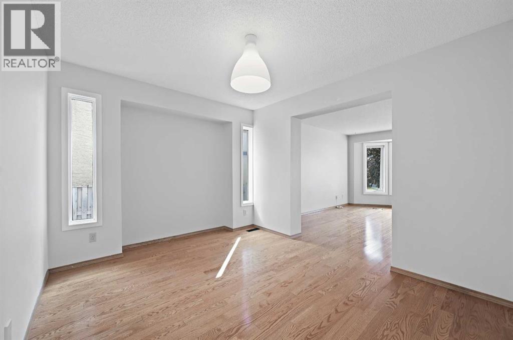 8 Edgeridge Way Nw, Calgary, Alberta  T3A 4G8 - Photo 11 - A2254943