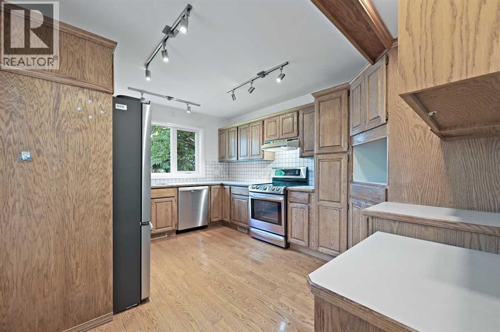 8 Edgeridge Way Nw, Calgary, Alberta  T3A 4G8 - Photo 12 - A2254943