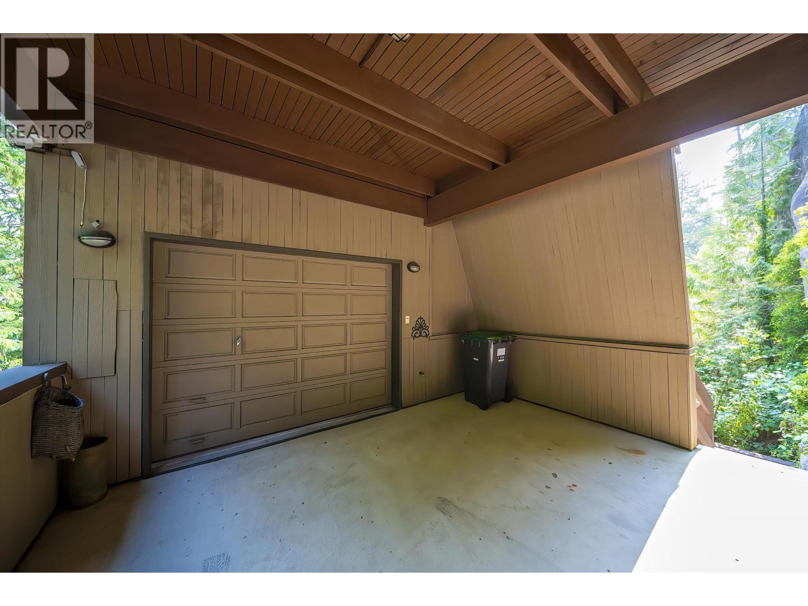 4885 Cove Cliff Place, North Vancouver, British Columbia  V7G 1H9 - Photo 30 - R3042212