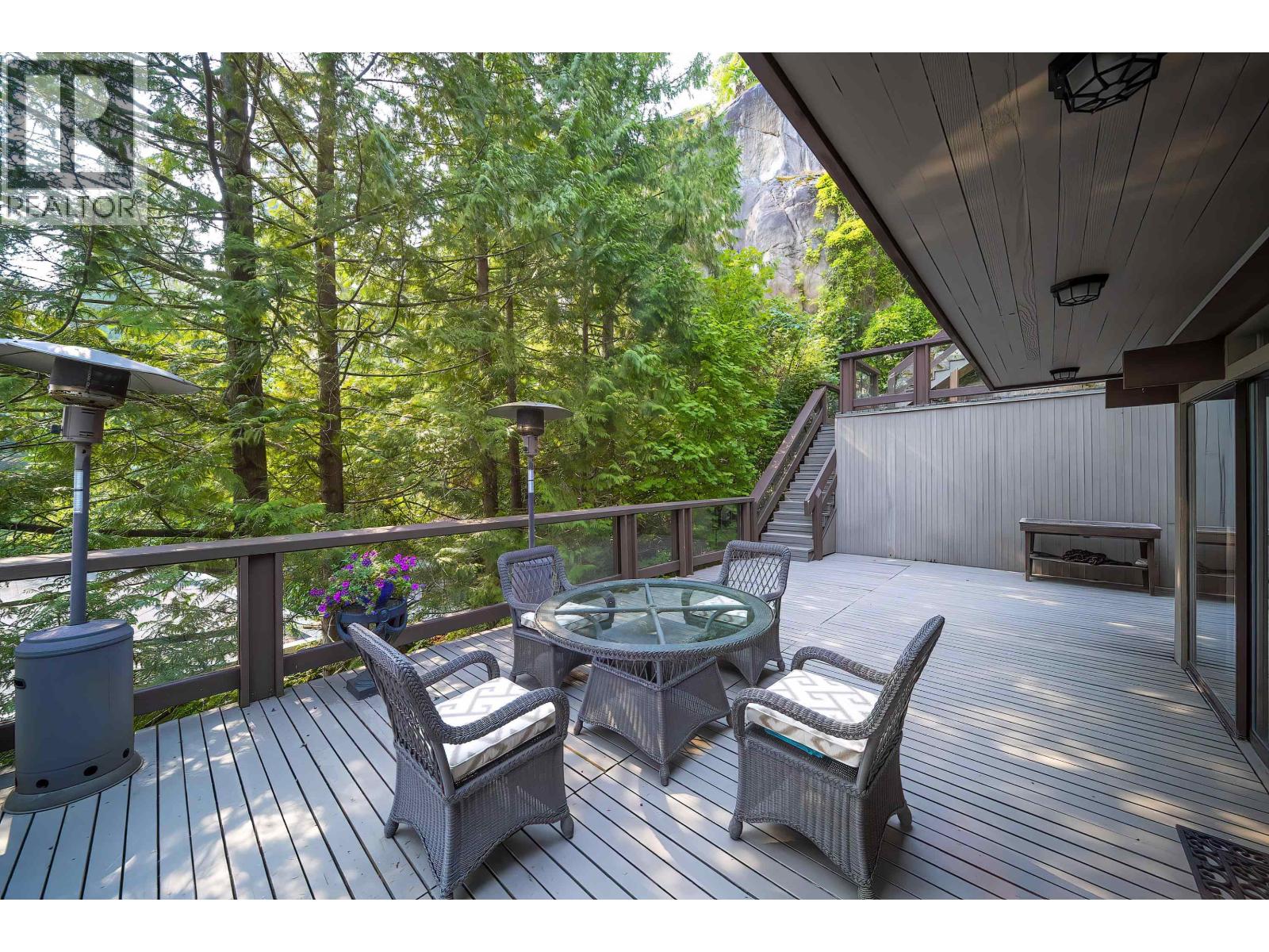4885 Cove Cliff Place, North Vancouver, British Columbia  V7G 1H9 - Photo 11 - R3042212