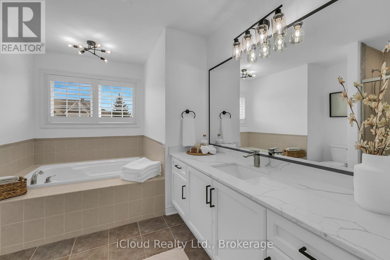 18 - 2295 Rochester Circle, Oakville, Ontario  L6M 5C9 - Photo 34 - W12366674
