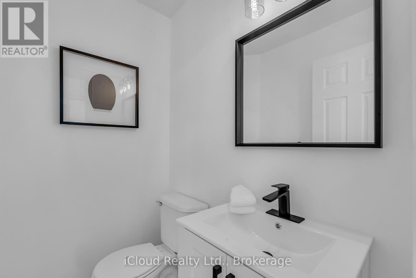 18 - 2295 Rochester Circle, Oakville, Ontario  L6M 5C9 - Photo 12 - W12366674