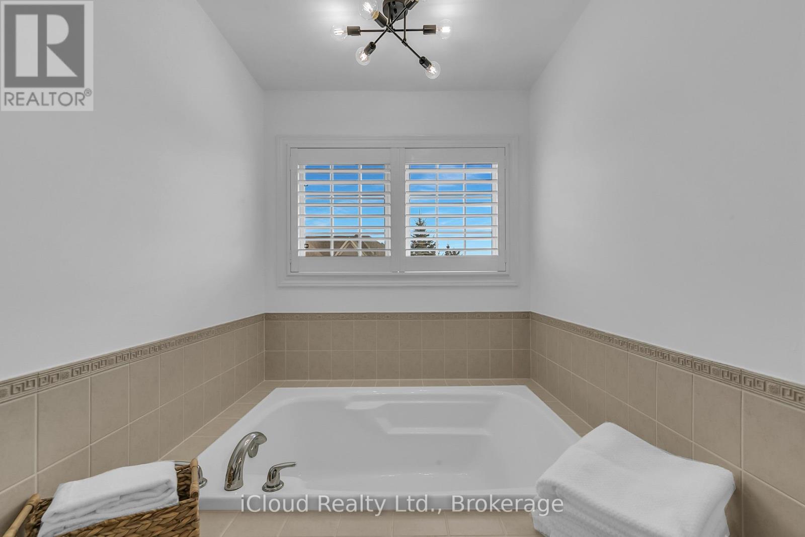 18 - 2295 Rochester Circle, Oakville, Ontario  L6M 5C9 - Photo 35 - W12366674