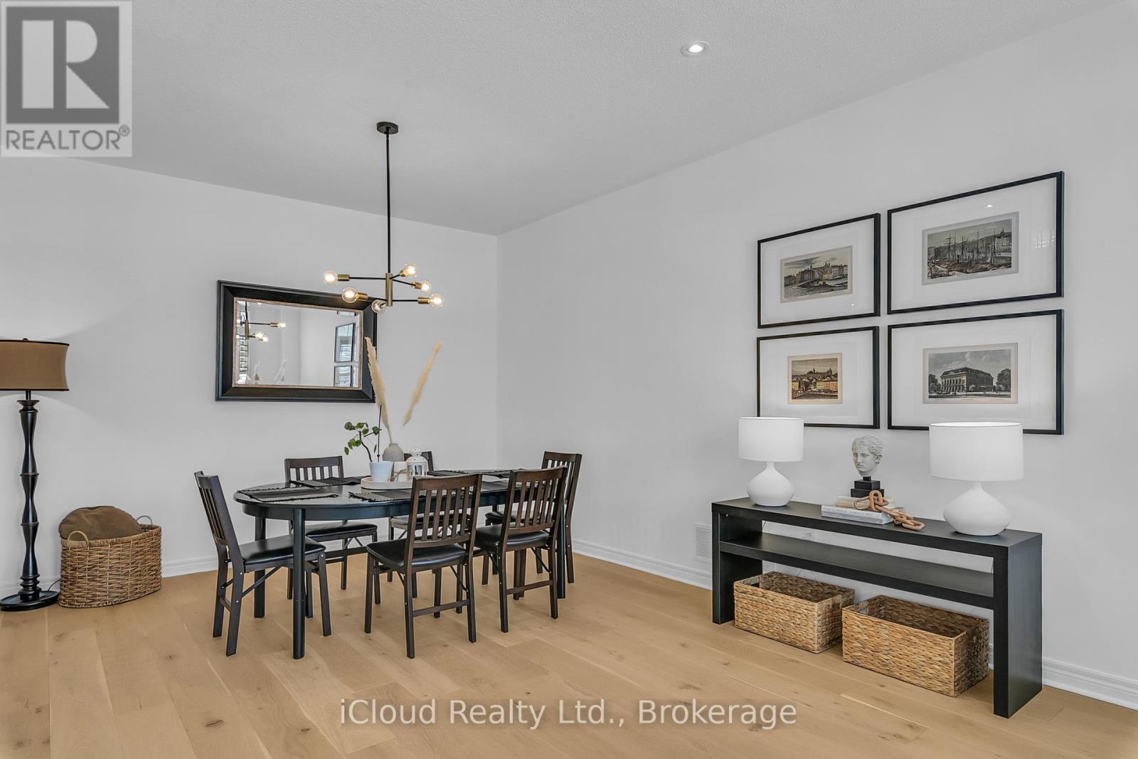 18 - 2295 Rochester Circle, Oakville, Ontario  L6M 5C9 - Photo 8 - W12366674