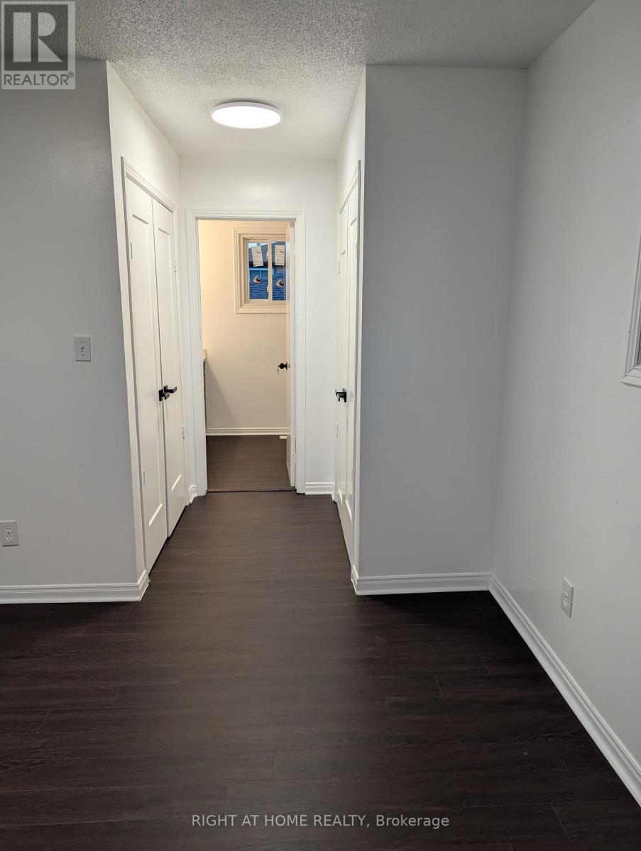 73 Skyview Drive, Hamilton (Falkirk), Ontario  L9B 1X5 - Photo 24 - X12445537