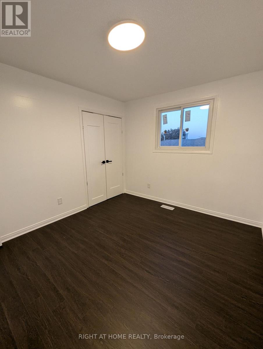 73 Skyview Drive, Hamilton (Falkirk), Ontario  L9B 1X5 - Photo 31 - X12445537