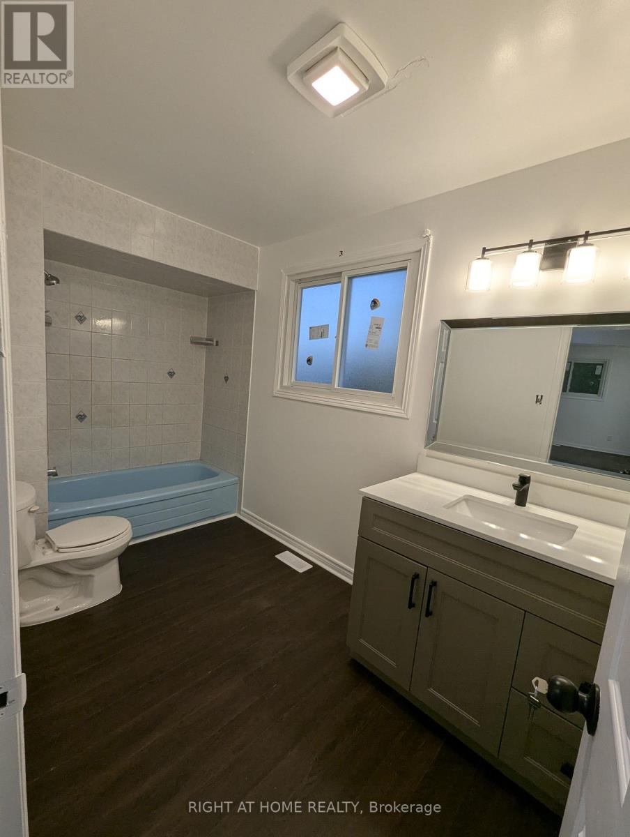 73 Skyview Drive, Hamilton (Falkirk), Ontario  L9B 1X5 - Photo 36 - X12445537