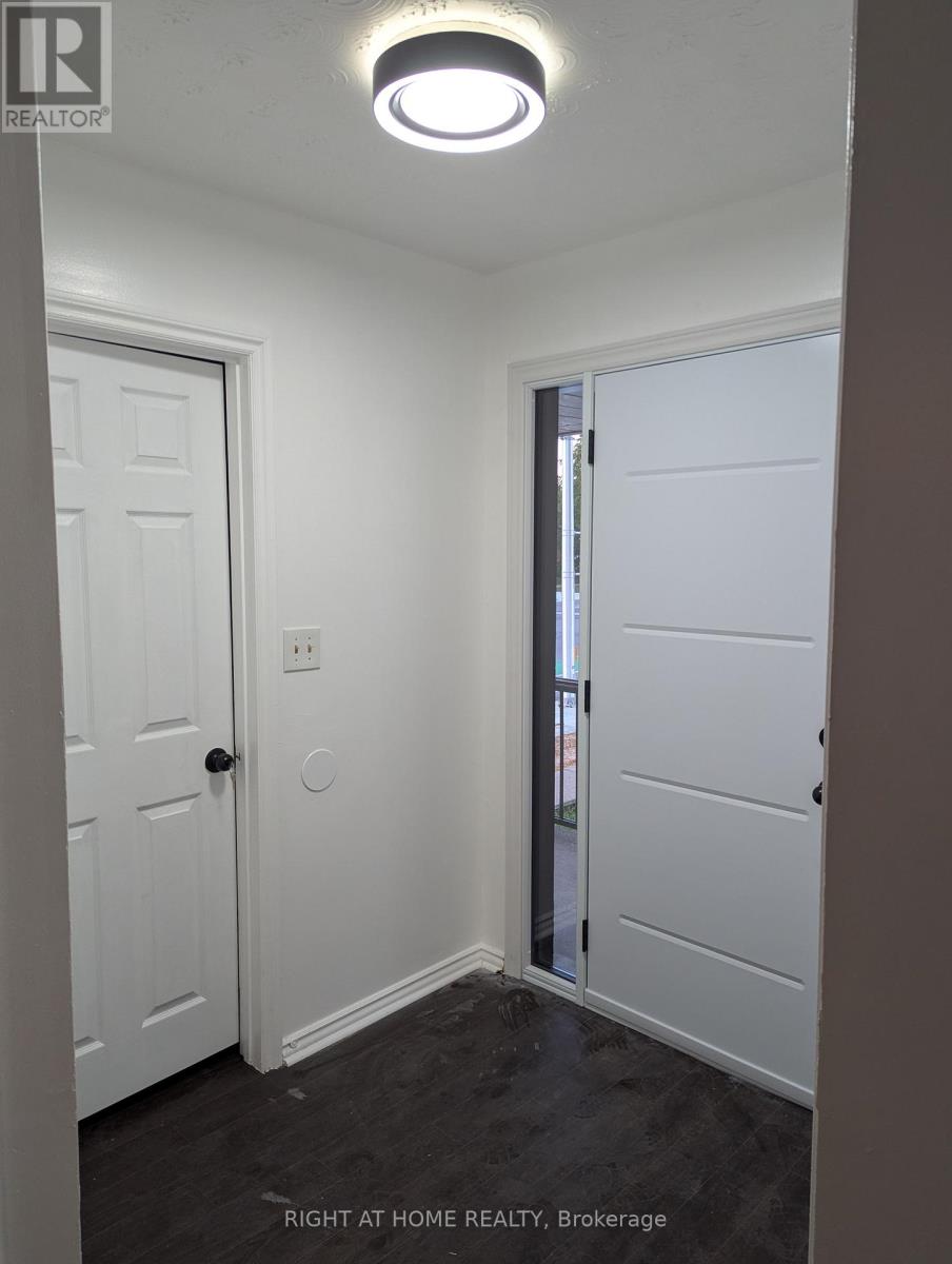 73 Skyview Drive, Hamilton (Falkirk), Ontario  L9B 1X5 - Photo 8 - X12445537