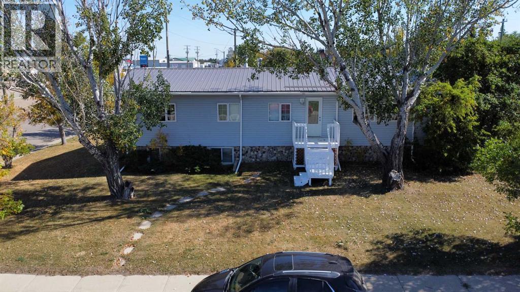 3 Long Pine Court, Duchess, Alberta  T0J 0Z0 - Photo 2 - A2257502