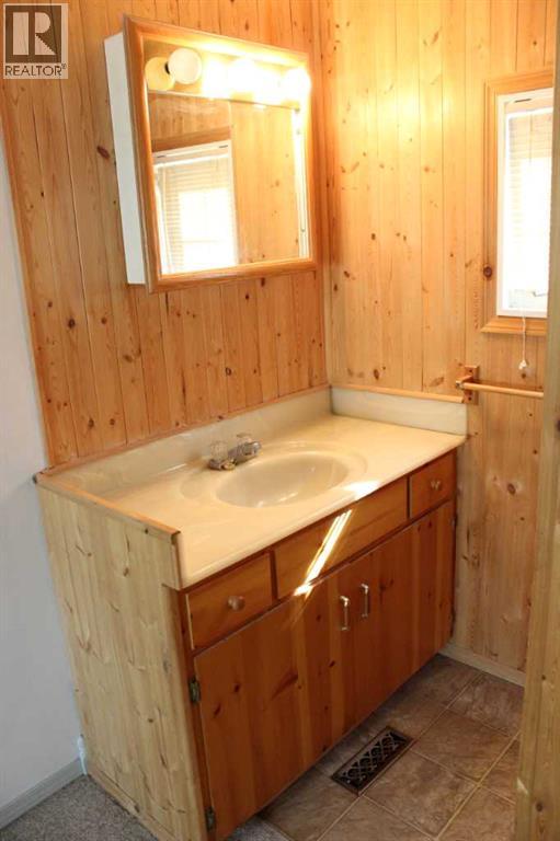 3 Long Pine Court, Duchess, Alberta  T0J 0Z0 - Photo 30 - A2257502