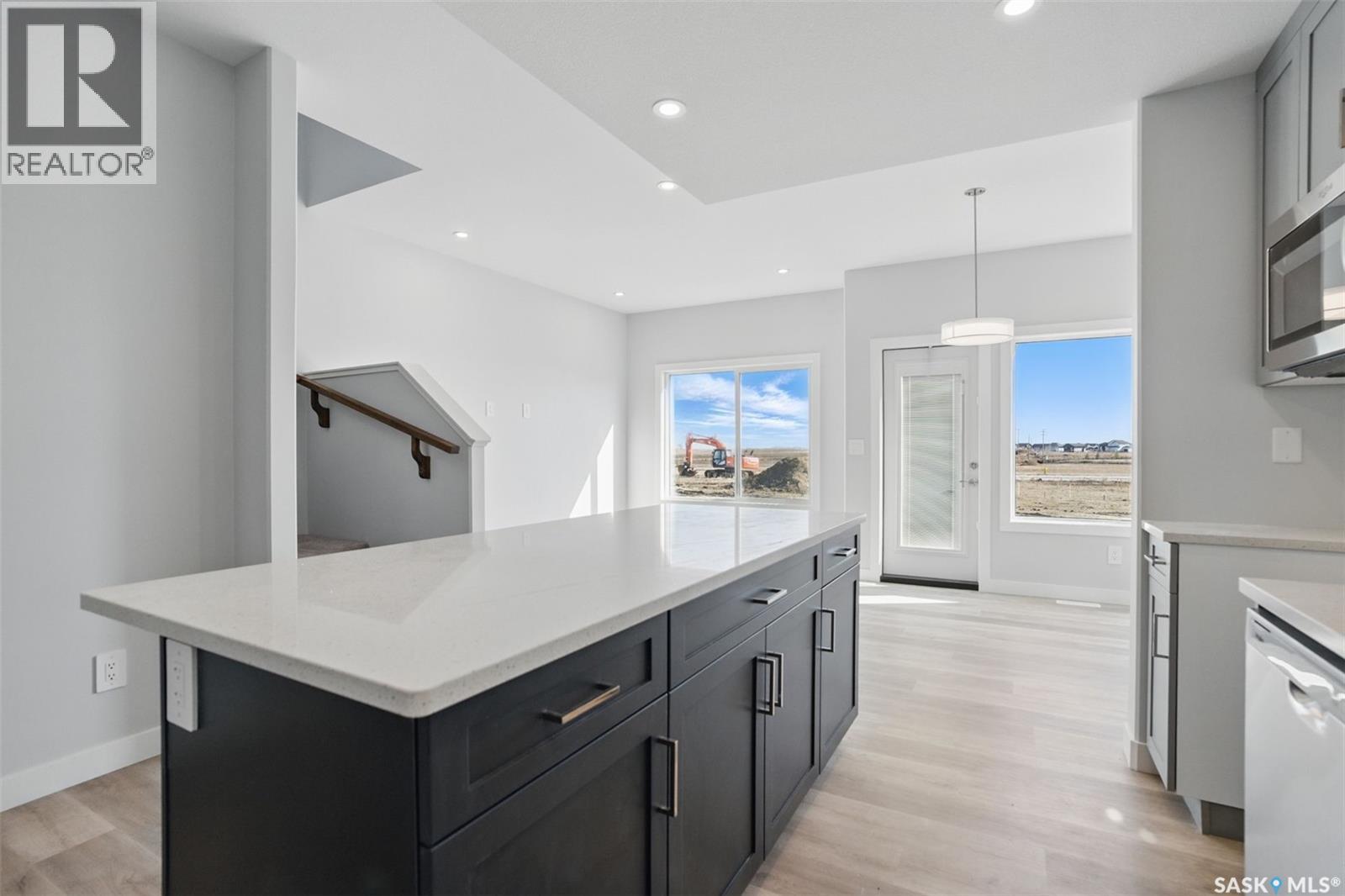 230 Antonini Court, Saskatoon, Saskatchewan  S7L 7P3 - Photo 4 - SK018964