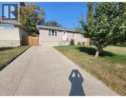 2219 41 Street SE Forest Lawn