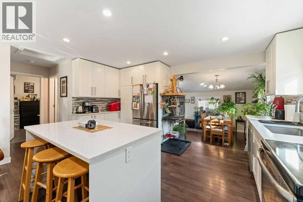 4640 81 Street Nw, Calgary, Alberta  T3B 2P4 - Photo 6 - A2260635