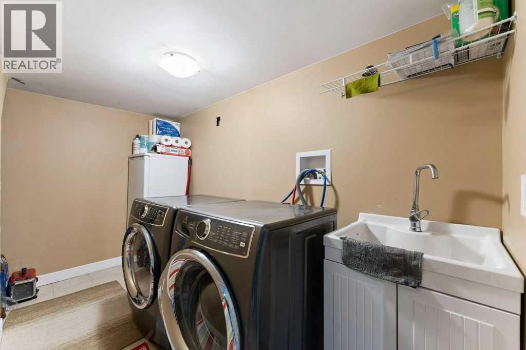 4640 81 Street Nw, Calgary, Alberta  T3B 2P4 - Photo 27 - A2260635