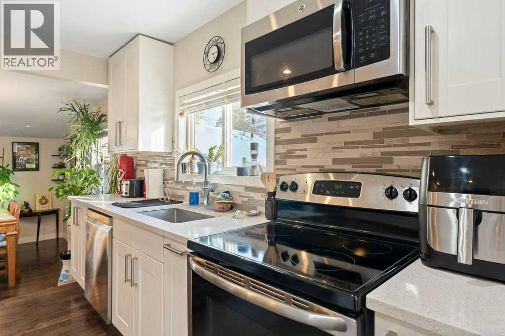 4640 81 Street Nw, Calgary, Alberta  T3B 2P4 - Photo 11 - A2260635
