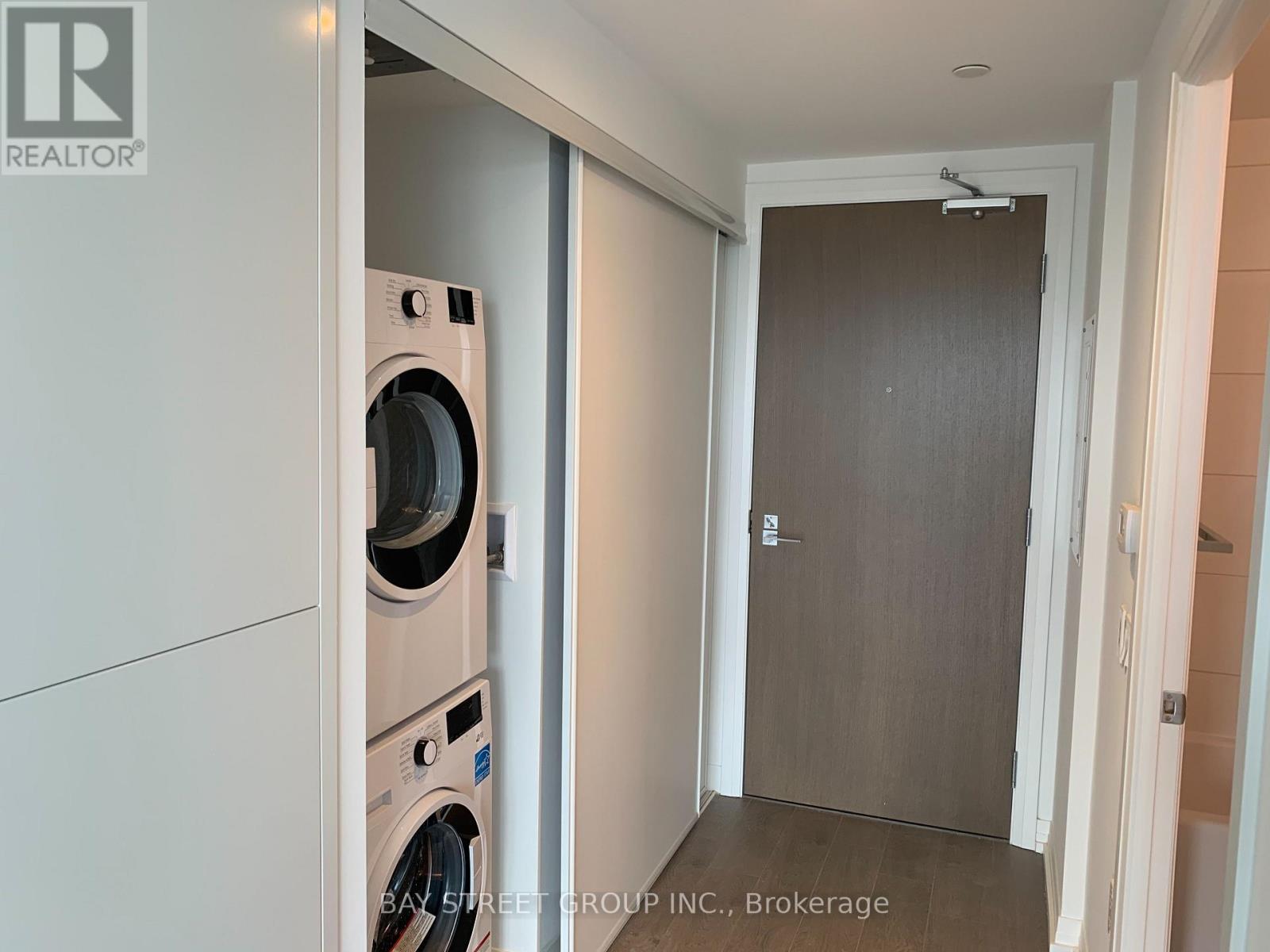 1713 - 251 Jarvis Street, Toronto, Ontario  M5B 0C3 - Photo 6 - C12445553