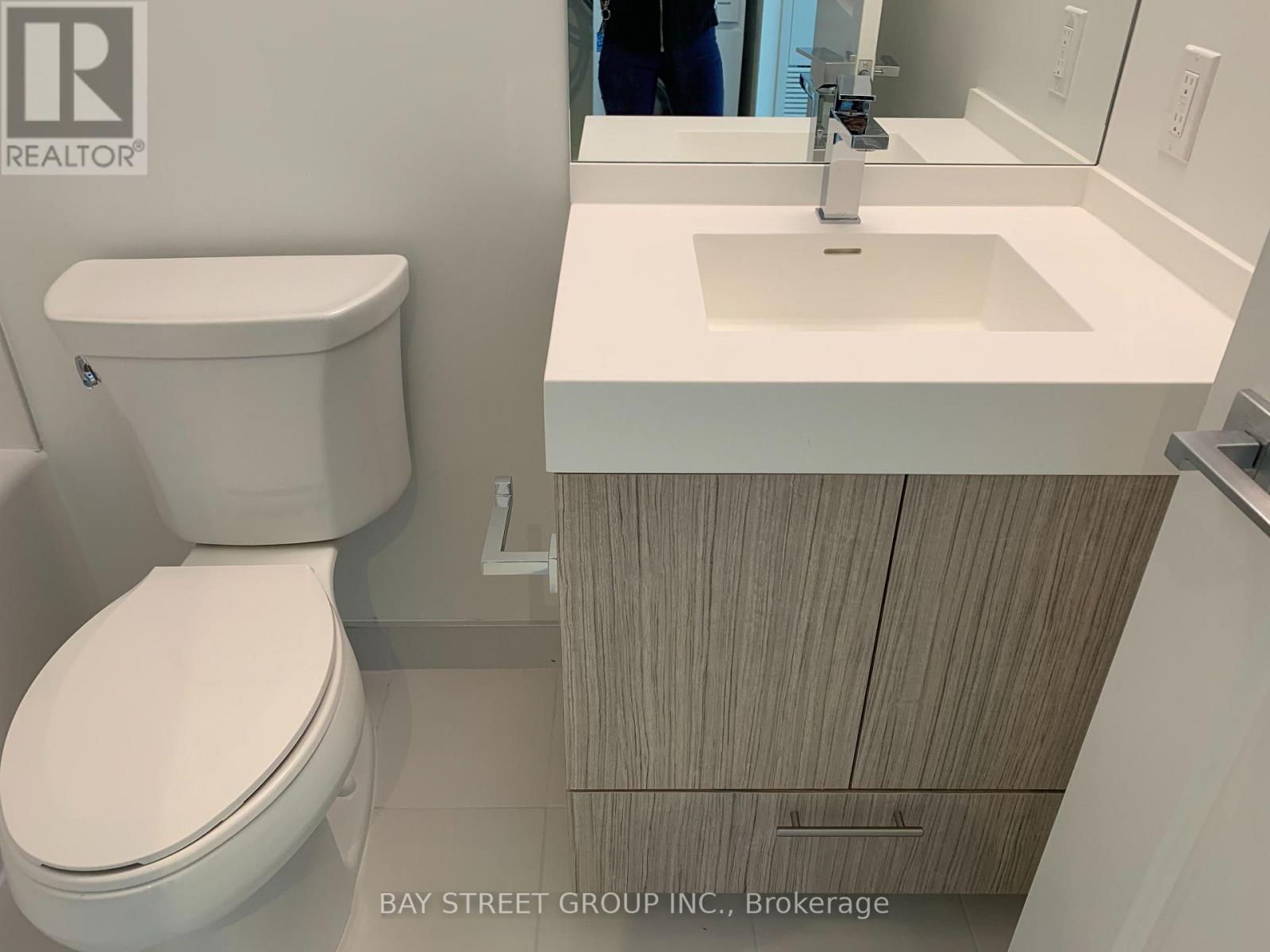 1713 - 251 Jarvis Street, Toronto, Ontario  M5B 0C3 - Photo 9 - C12445553