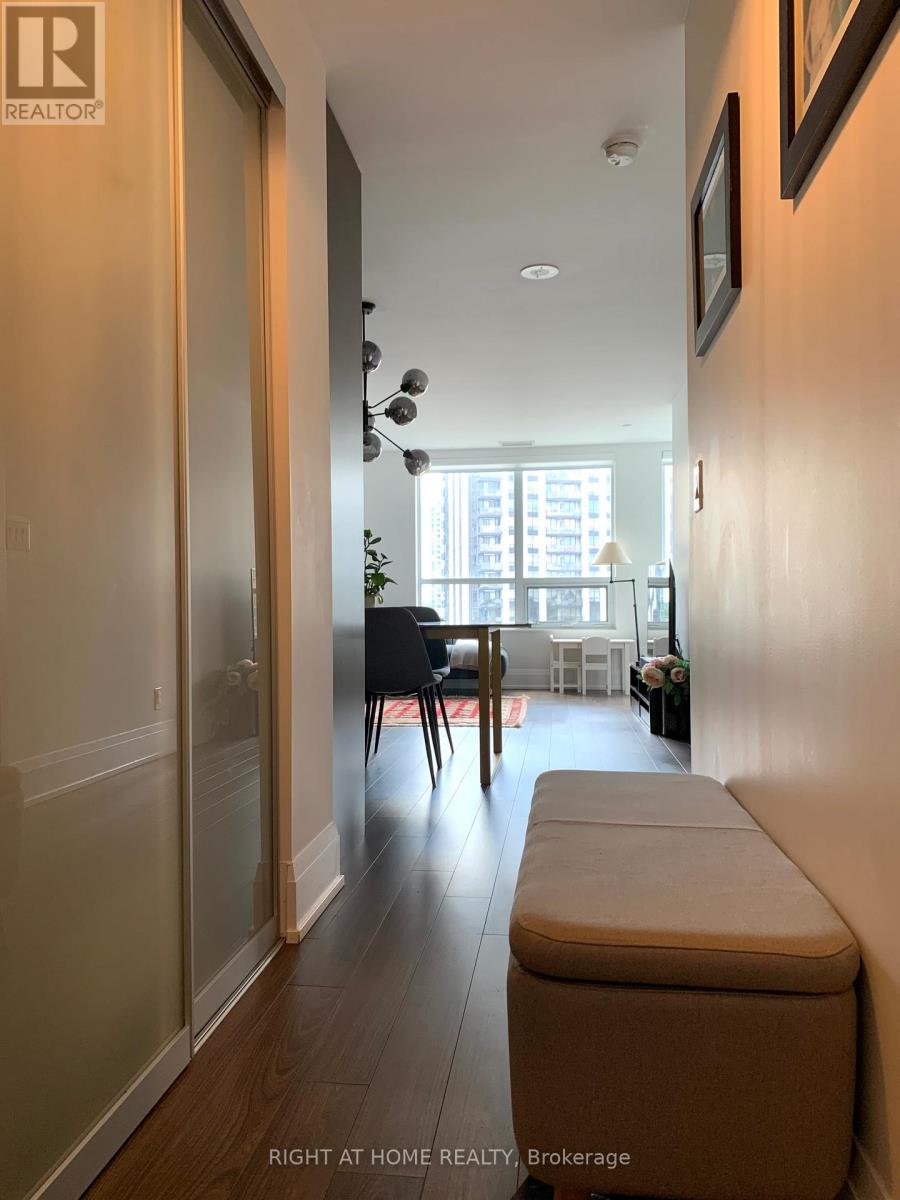 812 - 120 Harrison Garden Boulevard, Toronto, Ontario  M2N 0H1 - Photo 5 - C12445554