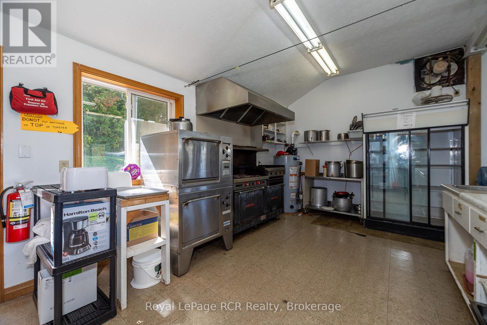 452 Bruce Rd. 11, Saugeen Shores, Ontario  N0G 2N0 - Photo 13 - X12445557