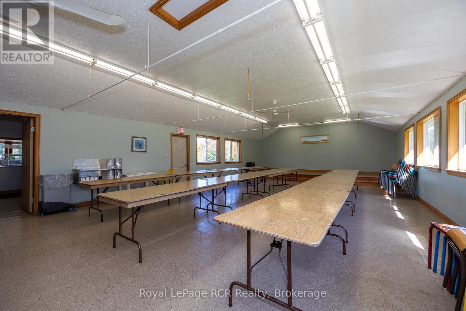452 Bruce Rd. 11, Saugeen Shores, Ontario  N0G 2N0 - Photo 16 - X12445557