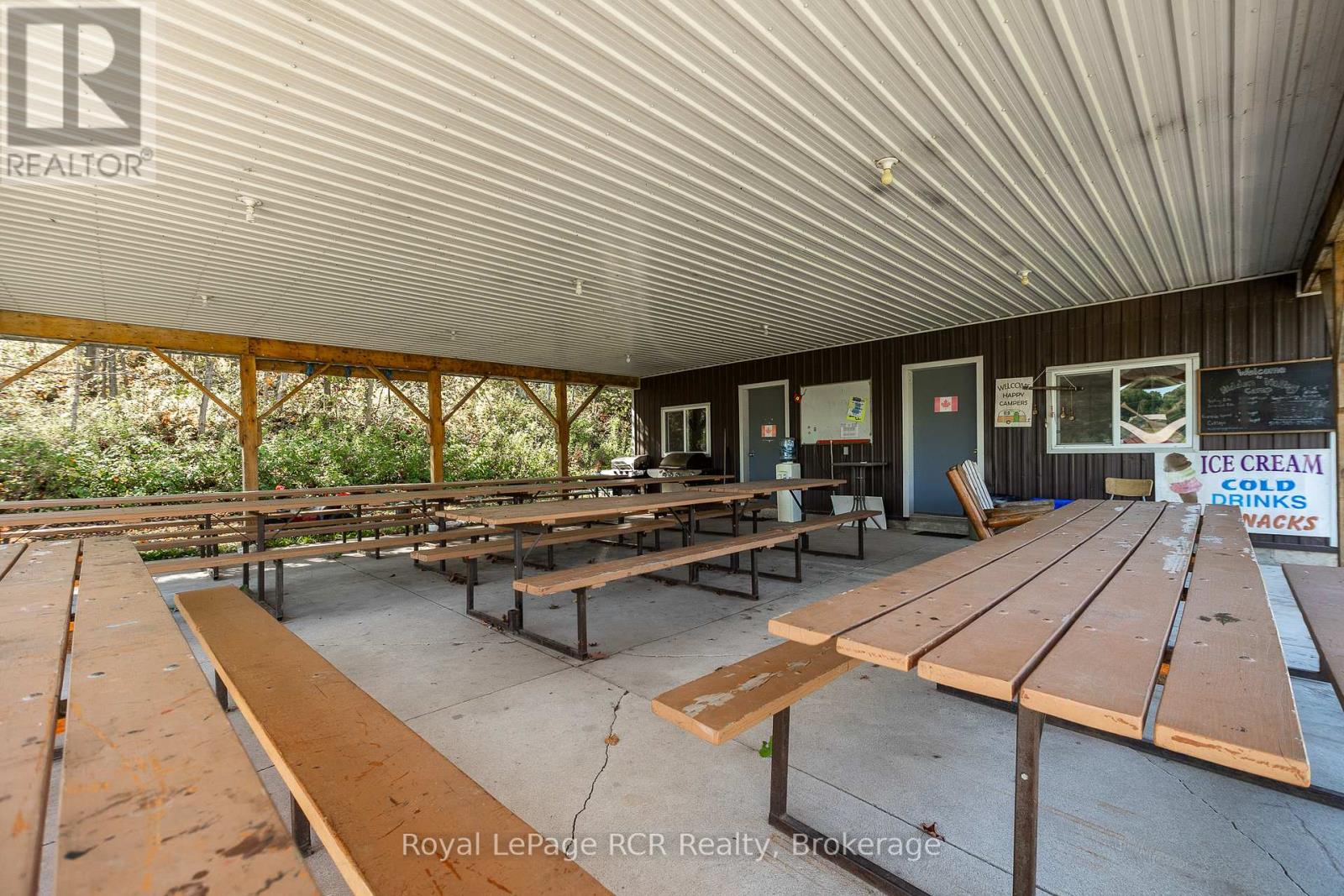 452 Bruce Rd. 11, Saugeen Shores, Ontario  N0G 2N0 - Photo 21 - X12445557