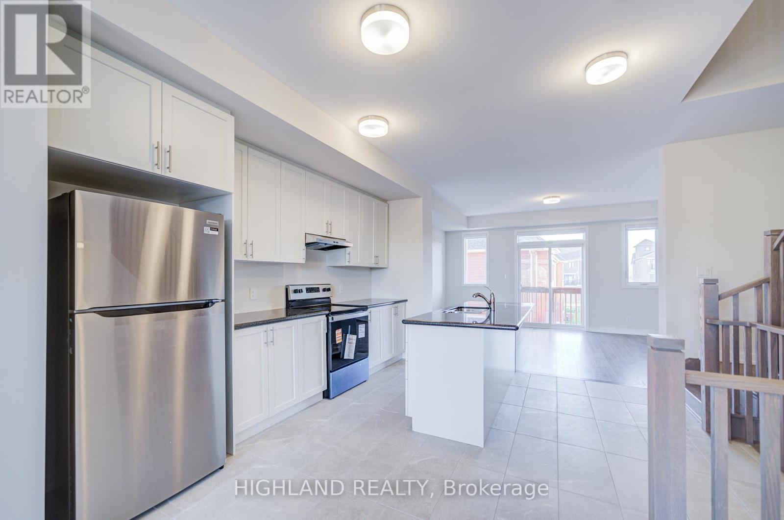 1170 Dartmouth Crescent, Oakville, Ontario  K1V 6J7 - Photo 11 - W12445545