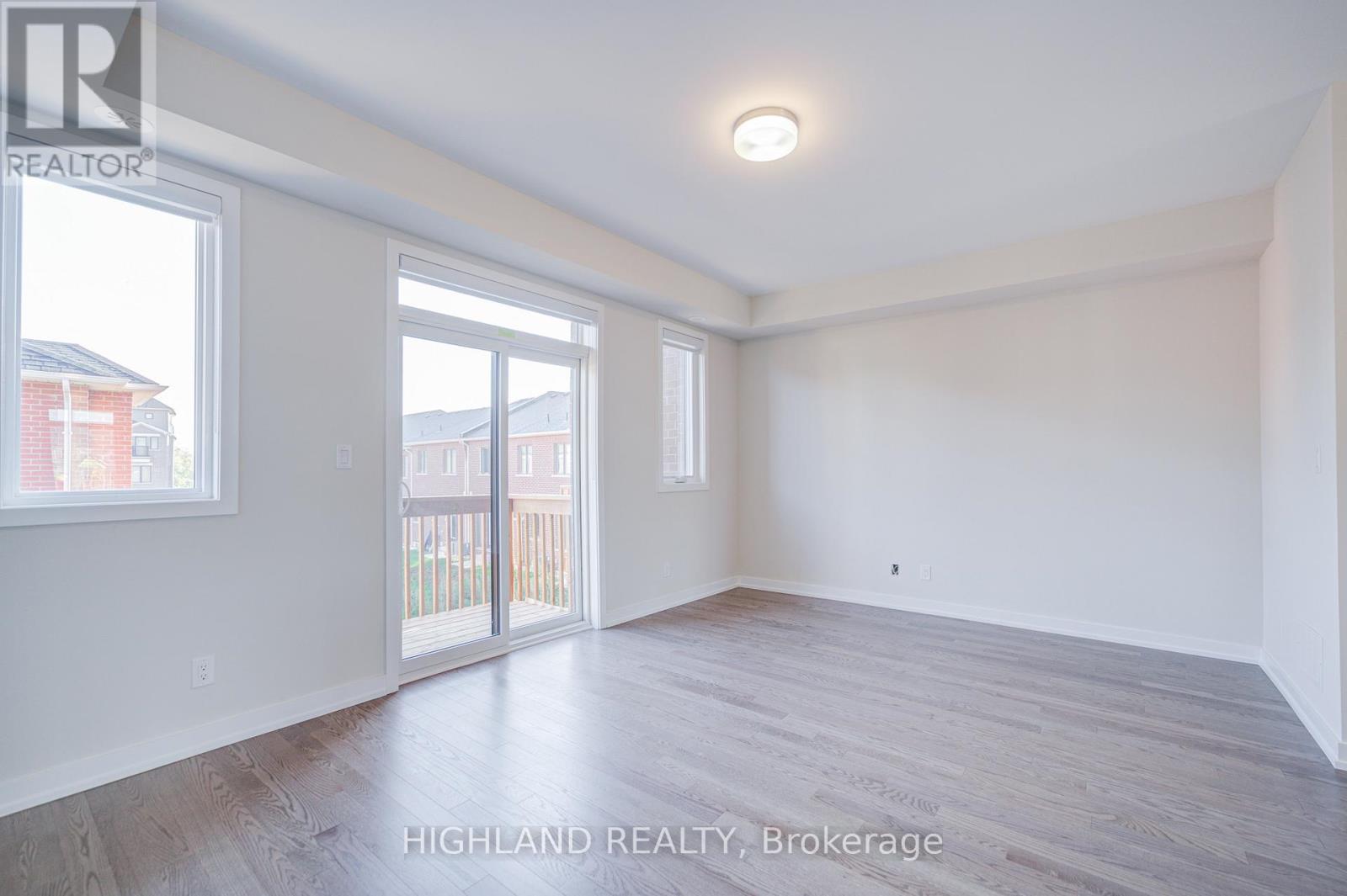 1170 Dartmouth Crescent, Oakville, Ontario  K1V 6J7 - Photo 14 - W12445545