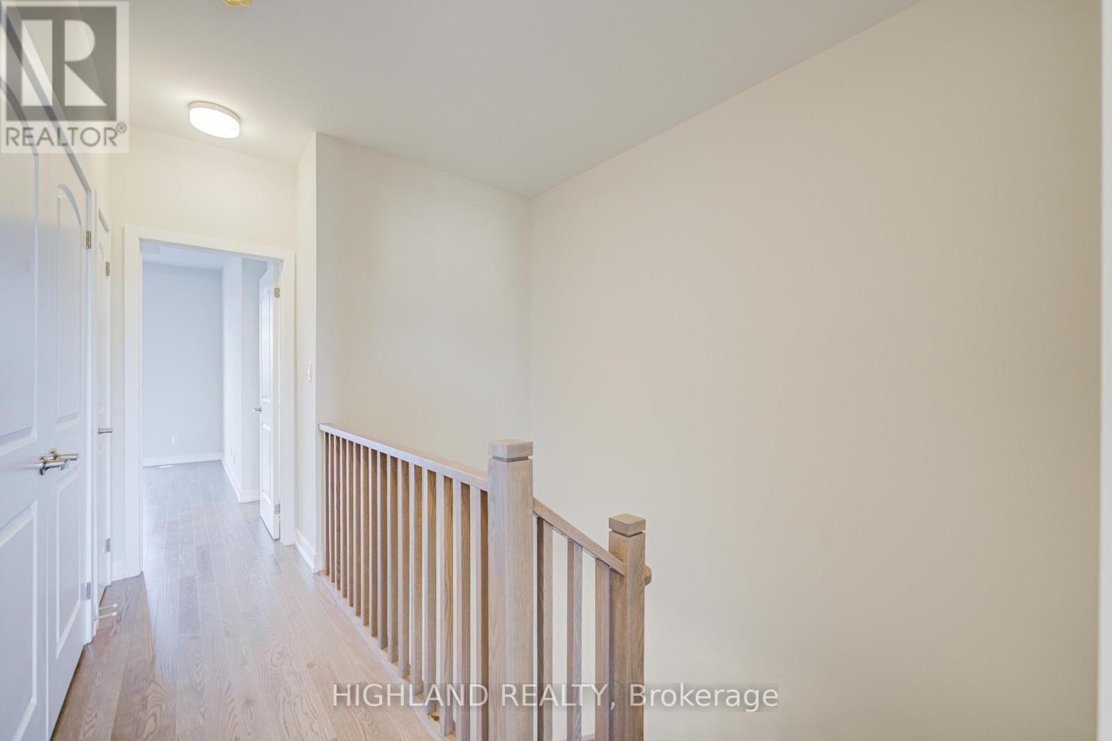 1170 Dartmouth Crescent, Oakville, Ontario  K1V 6J7 - Photo 18 - W12445545