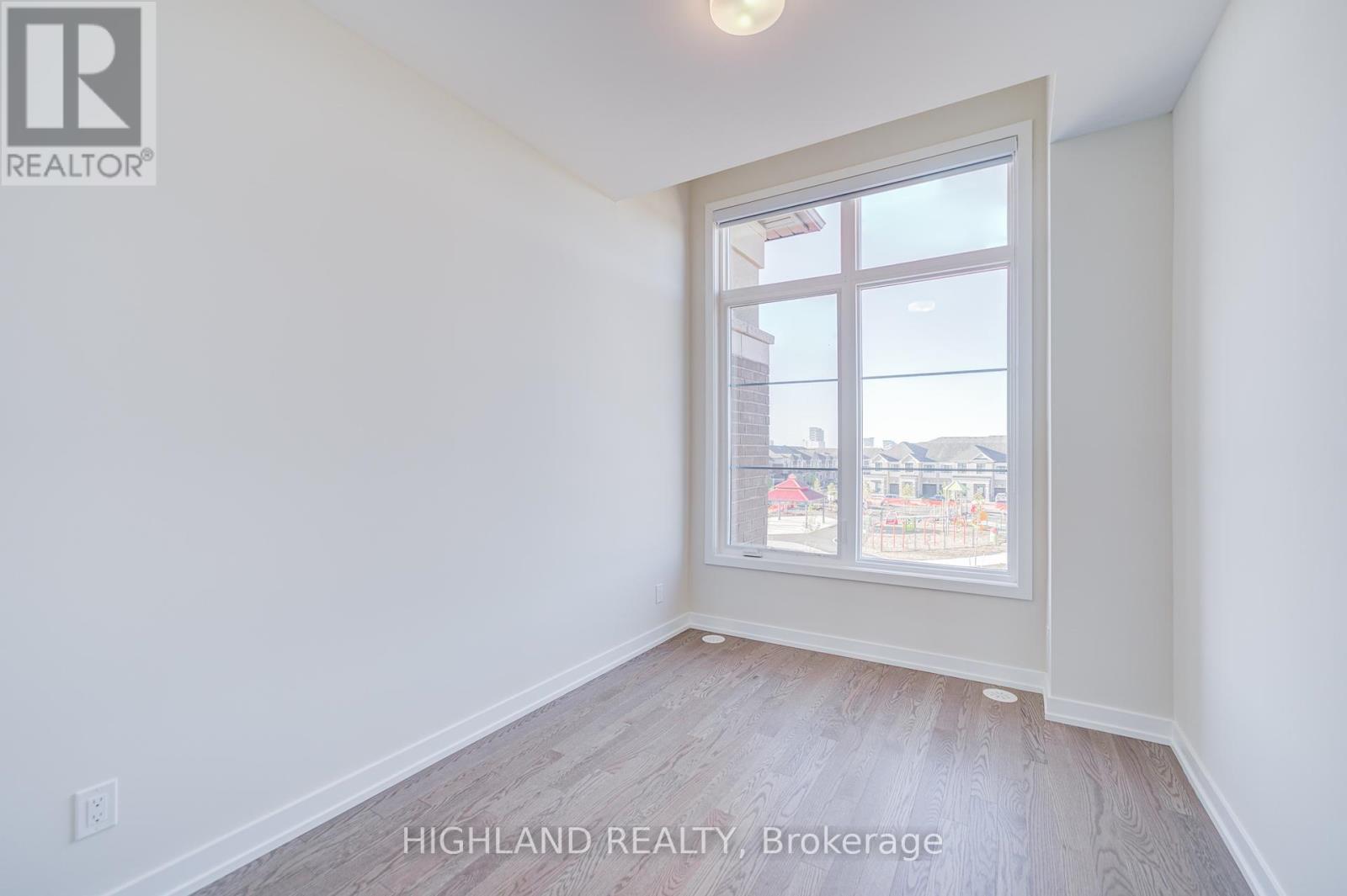 1170 Dartmouth Crescent, Oakville, Ontario  K1V 6J7 - Photo 27 - W12445545