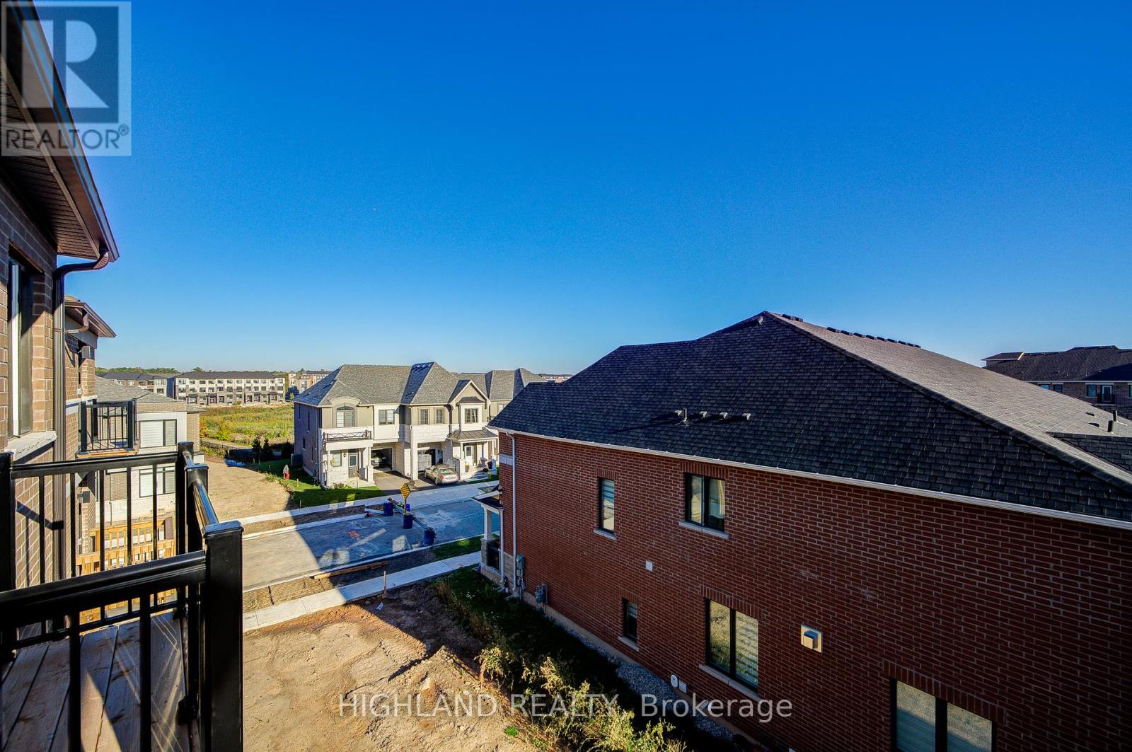 1170 Dartmouth Crescent, Oakville, Ontario  K1V 6J7 - Photo 29 - W12445545