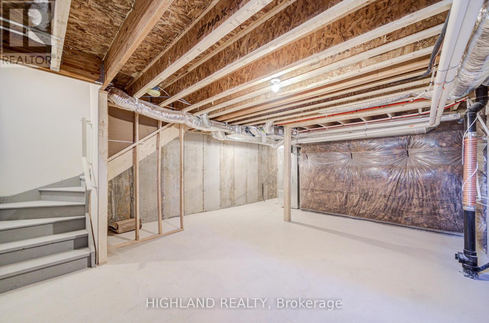 1170 Dartmouth Crescent, Oakville, Ontario  K1V 6J7 - Photo 30 - W12445545