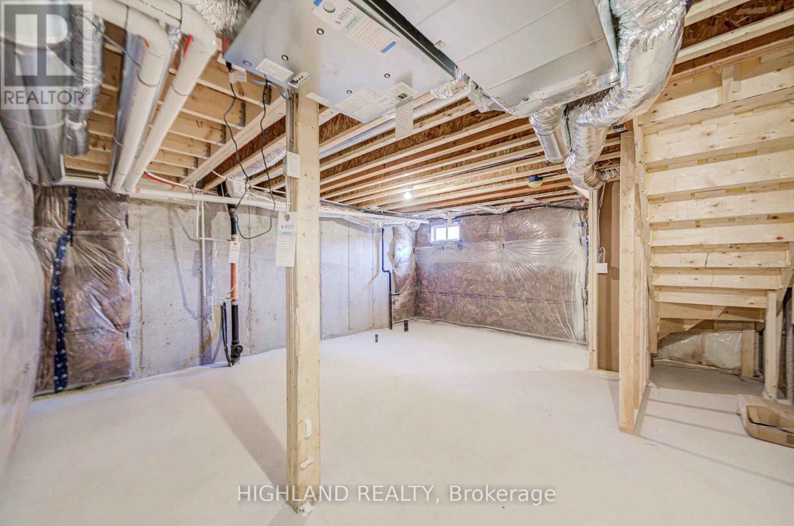 1170 Dartmouth Crescent, Oakville, Ontario  K1V 6J7 - Photo 31 - W12445545