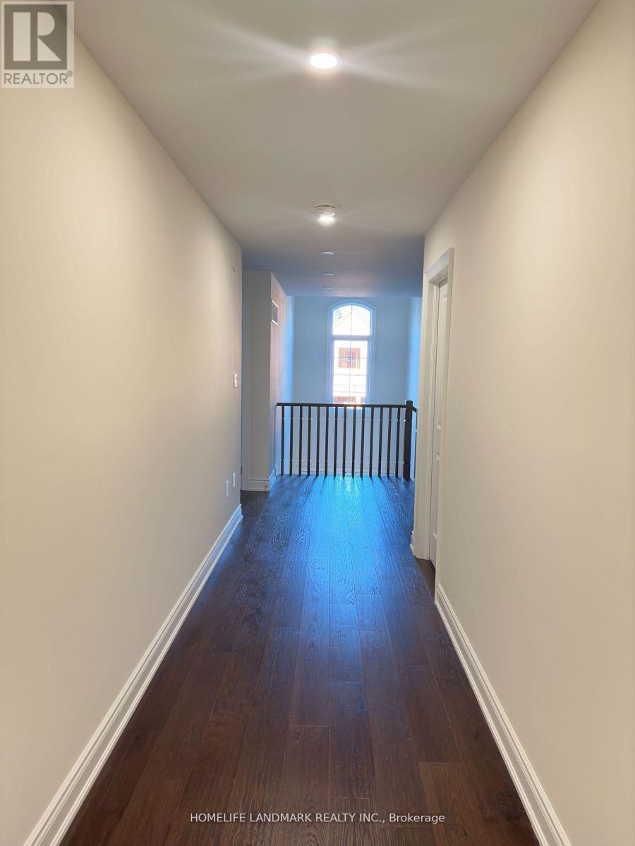 36 Upbound Court, East Gwillimbury, Ontario  L9N 0W5 - Photo 15 - N12445548