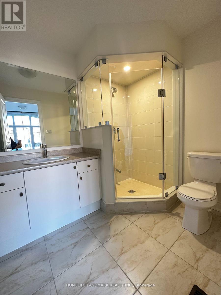 36 Upbound Court, East Gwillimbury, Ontario  L9N 0W5 - Photo 19 - N12445548