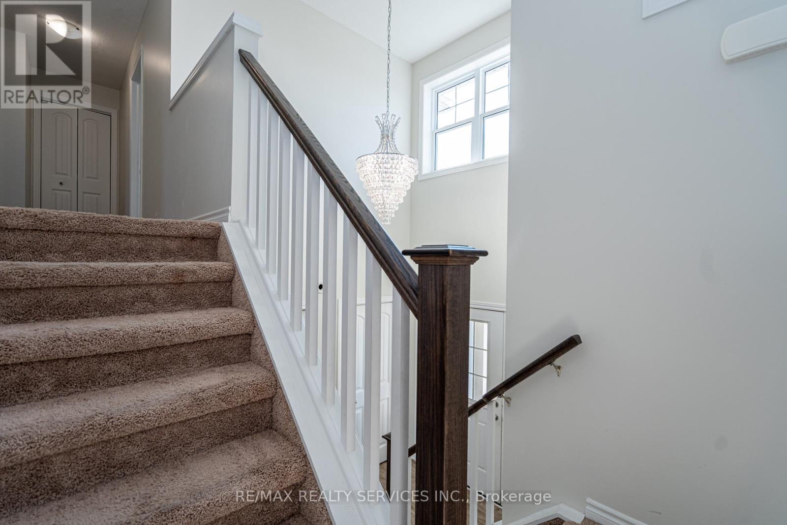 25 Acorn Trail, St. Thomas, Ontario  N5R 0H5 - Photo 13 - X12445550