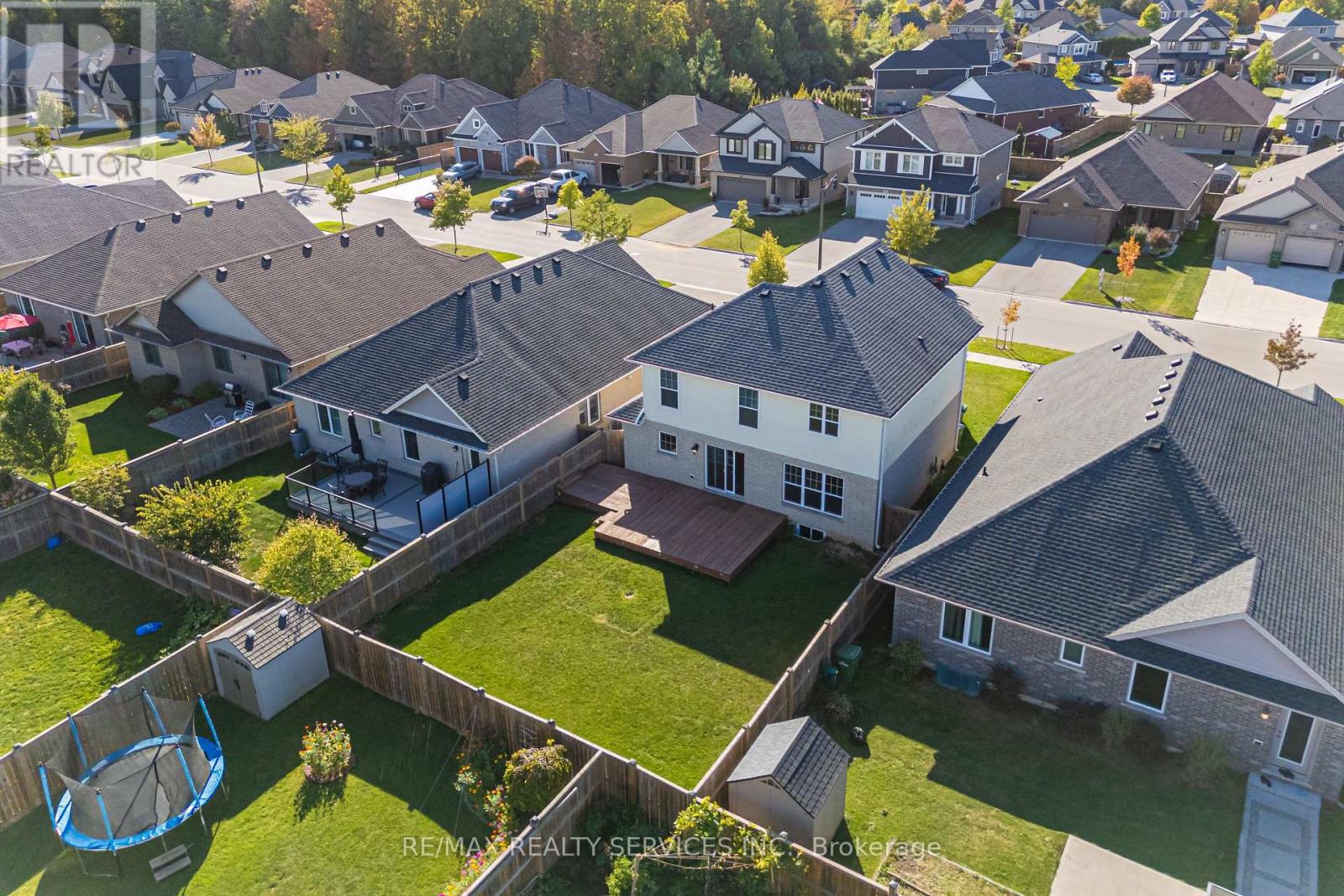 25 Acorn Trail, St. Thomas, Ontario  N5R 0H5 - Photo 4 - X12445550